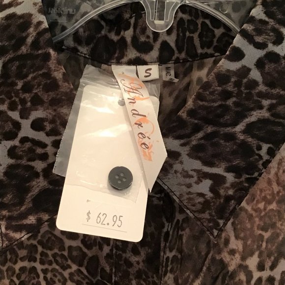 Andree Women's Sheer Cheetah Tunic Top - Picture 5 of 6